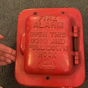 Vintage Edward’s fire pull alarm